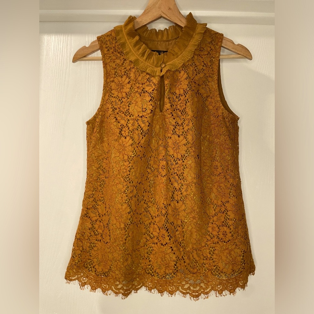 J Crew Lace Sleeveless Blouse in Golden Yellow. Size XS